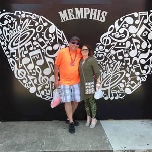 Meet your Posher, Nesi